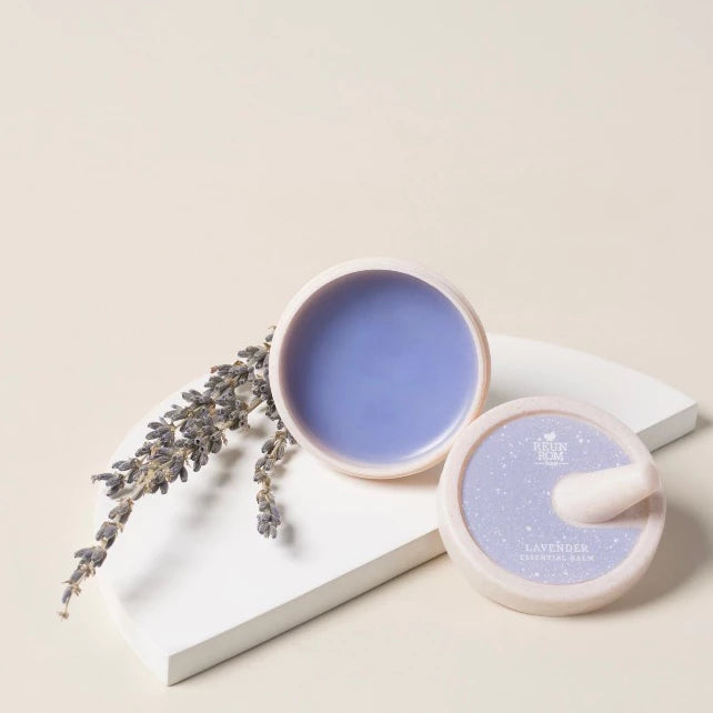 รื่นรมย์ เอสเซนเชียลบาล์ม 16g กลิ่นลาเวนเดอร์